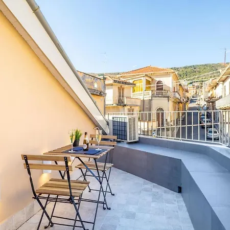 Appartamento Etna E Mare Luxury *